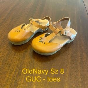 OldNavy Toddler 8 Clog Shoes